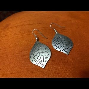 Beautiful Leave Shape Silver Color Metal Earrings